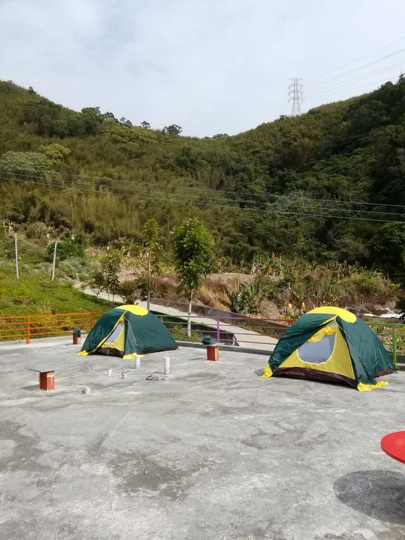 台東民宿 關山桃花心木民宿農場 Guanshan Buitenkant foto