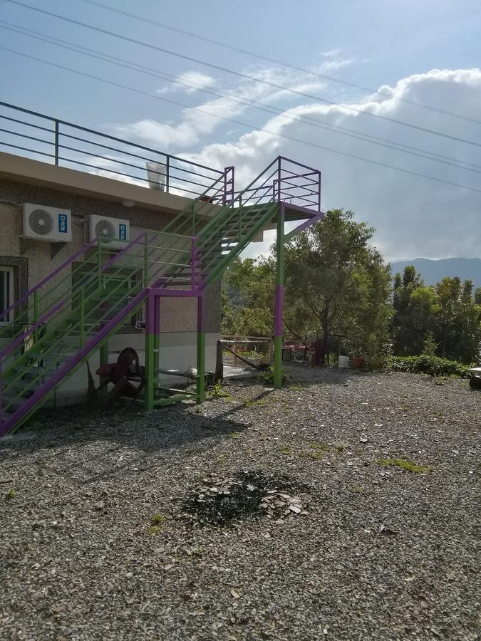 台東民宿 關山桃花心木民宿農場 Guanshan Buitenkant foto